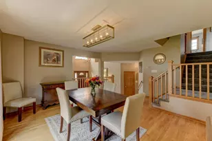 817 Robin Ct, Dyer, IN 46311 - Photo 12