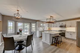 817 Robin Ct, Dyer, IN 46311 - Photo 6