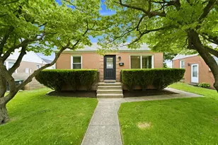340 N California St, Hobart, IN 46342 - Photo 1