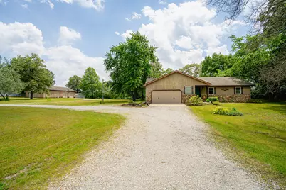 1809 W 900 N, Wheatfield, IN 46392 - Photo 2