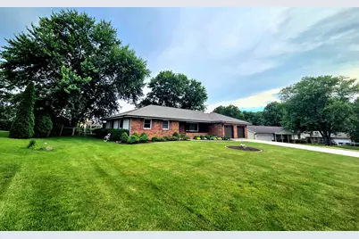142 Curtis Drive, Valparaiso, IN 46383 - Photo 4
