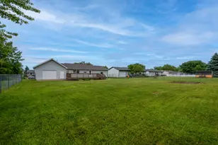 897 Apache Ln, Lowell, IN 46356 - Photo 28