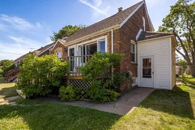 6828 Schneider Avenue, Hammond, IN 46323 - Photo 2