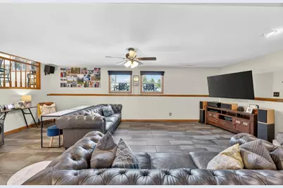 9102 Maplewood Street, Saint John, IN 46373 - Photo 28
