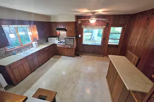 603 E Sigler St, Hebron, IN 46341 - Photo 8