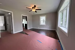 1001 W 38th Pl, Hobart, IN 46342 - Photo 8