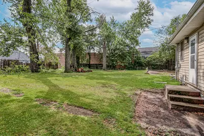 131 N Harvey Street, Griffith, IN 46319 - Photo 12