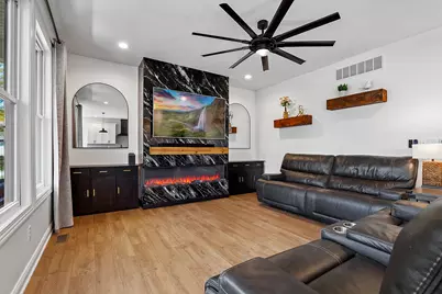17152 High Point Court, Lowell, IN 46356 - Photo 8