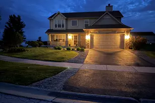 10220 Sagebrush Ln, Dyer, IN 46311 - Photo 2