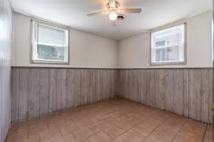 9205 Idlewild Dr, Highland, IN 46322 - Photo 20