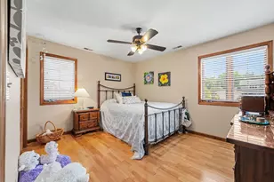 9260 Franklin Dr, Saint John, IN 46373 - Photo 22