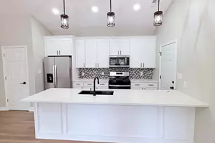 4212 Johnson Ave, Hammond, IN 46327 - Photo 2