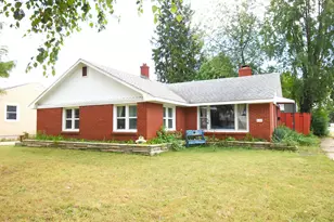 829 W Washington St, Rensselaer, IN 47978 - Photo 1