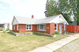 829 W Washington St, Rensselaer, IN 47978 - Photo 4