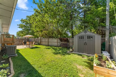 6910 W 85th Avenue, Crown Point, IN 46307 - Photo 16