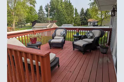 1604 Hickory Street SW, Demotte, IN 46310 - Photo 16