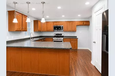 1604 Hickory Street SW, Demotte, IN 46310 - Photo 8