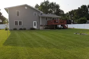 1604 Hickory St SW, Demotte, IN 46310 - Photo 18