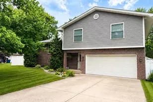 1604 Hickory St SW, Demotte, IN 46310 - Photo 1
