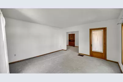 8 E Moore Street, Hanna, IN 46340 - Photo 8