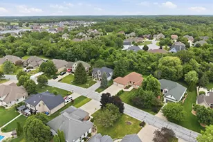 10629 Erie Dr, Crown Point, IN 46307 - Photo 50