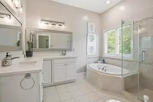 10629 Erie Dr, Crown Point, IN 46307 - Photo 20
