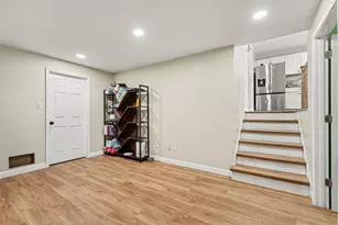 827 N Wiggs St, Griffith, IN 46319 - Photo 10