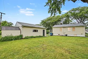 3318 North Dr, Highland, IN 46322 - Photo 20