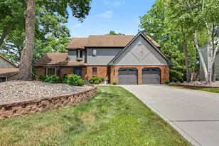 461 Amhurst Rd, Valparaiso, IN 46385 - Photo 1