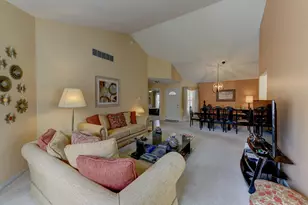 2028 Wildwood Cir, Highland, IN 46322 - Photo 6