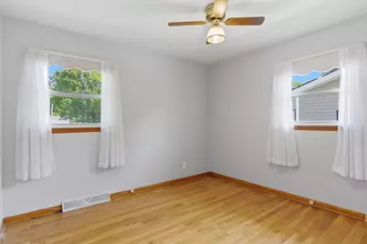 5457 Redwood Avenue, Portage, IN 46368 - Photo 14
