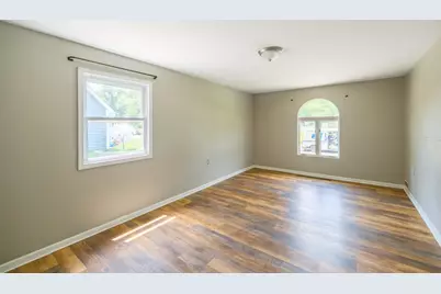 703 Dearborn Road, Valparaiso, IN 46385 - Photo 30