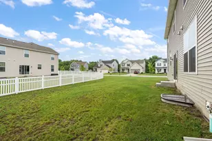 11135 Michigan Pl, Crown Point, IN 46307 - Photo 40