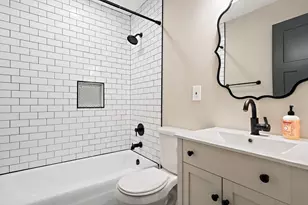 2200 Shallowford Dr, Valparaiso, IN 46383 - Photo 8