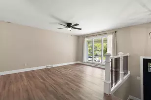 2200 Shallowford Dr, Valparaiso, IN 46383 - Photo 4
