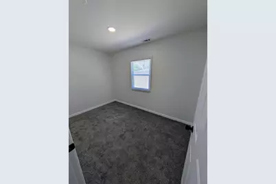 377 Pinewood Drive, Valparaiso, IN 46385 - Photo 6