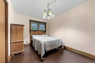 8423 Hohman Ave, Munster, IN 46321 - Photo 12