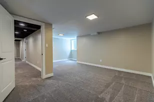 8837 Parkway Dr, Highland, IN 46322 - Photo 30
