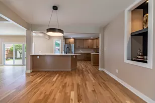 8837 Parkway Dr, Highland, IN 46322 - Photo 14