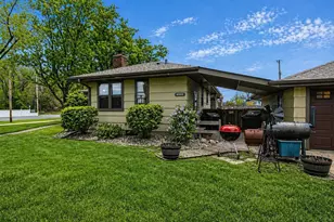 8845 Grace St, Highland, IN 46322 - Photo 2