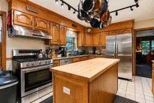 8845 Grace St, Highland, IN 46322 - Photo 8