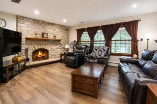 8845 Grace St, Highland, IN 46322 - Photo 6