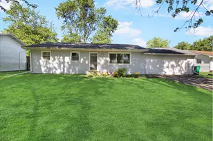 7714 Wallace St, Merrillville, IN 46410 - Photo 2