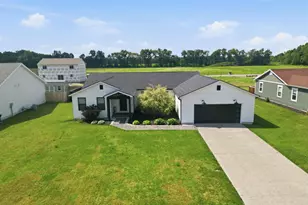 1102 Short Dr, Knox, IN 46534 - Photo 2