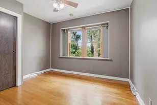 131 N Harvey St, Griffith, IN 46319 - Photo 6