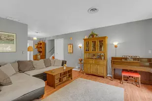 495 Meadowwood Dr, Valparaiso, IN 46385 - Photo 12