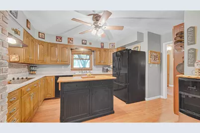 495 Meadowwood Drive, Valparaiso, IN 46385 - Photo 8