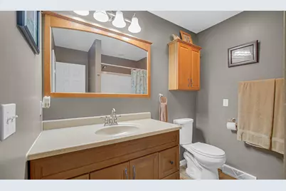 495 Meadowwood Drive, Valparaiso, IN 46385 - Photo 16