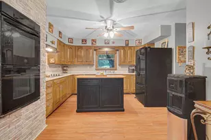 495 Meadowwood Dr, Valparaiso, IN 46385 - Photo 6
