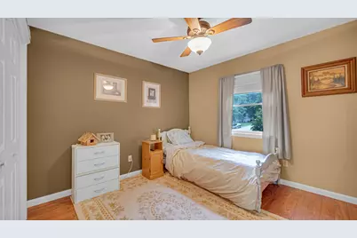 495 Meadowwood Drive, Valparaiso, IN 46385 - Photo 14